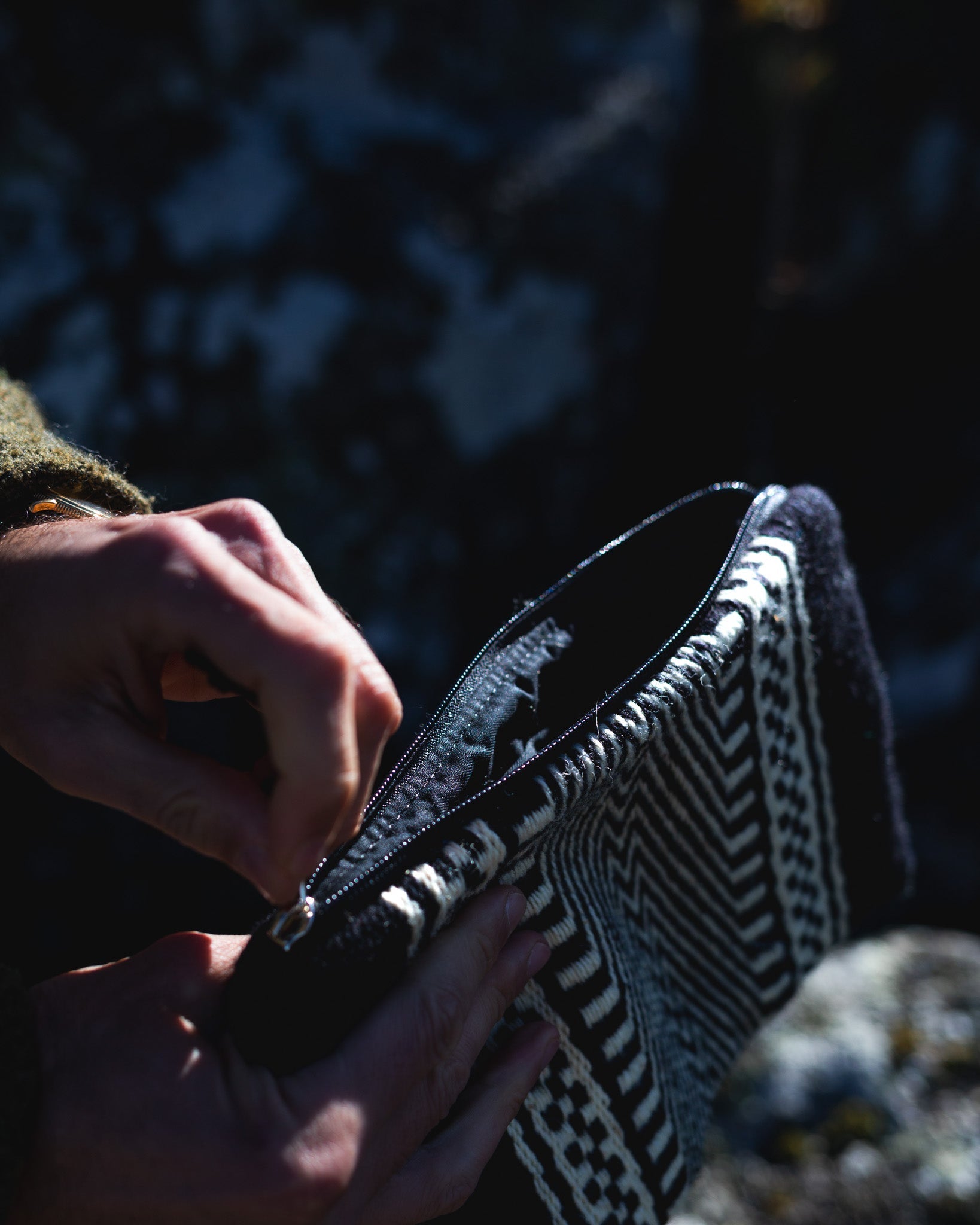 Crow Valuables Pouch - Mogshade